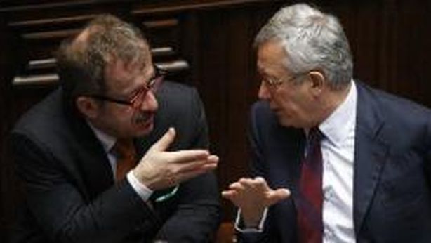 Bossi: “Trovare i soldi per la riforma fiscale tassando le banche cattive”