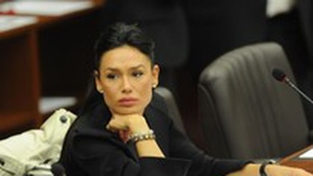 Spese pazze per Minetti e consiglieri. Tanto paga la Regione (cioè noi)