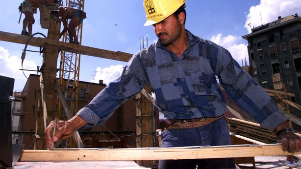 Italia, costruzioni in apnea. Tonfo produzione -10,6%