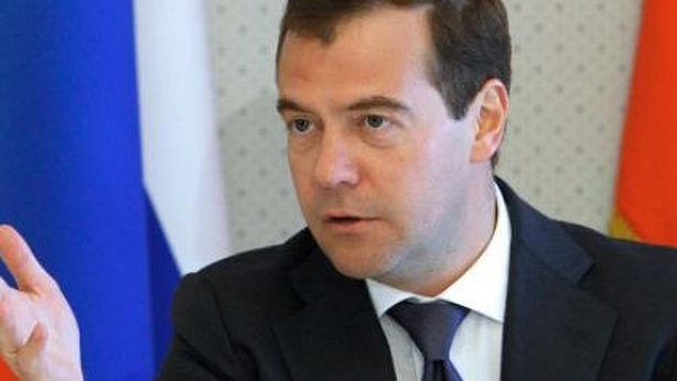 Kerry: “truppe russe si stanno ritirando da Ucraina”. Medvedev: basta dipendenza dollaro