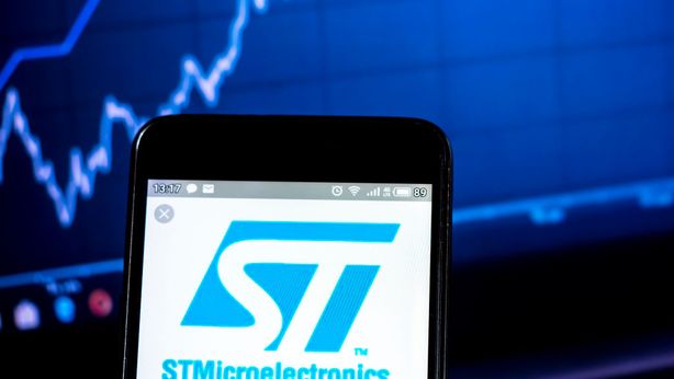 STM: per gli analisti il titolo ha spazio per correre, fioccano i “buy”