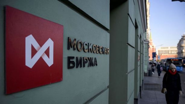 Borsa Mosca riapre i battenti: come funziona la riapertura