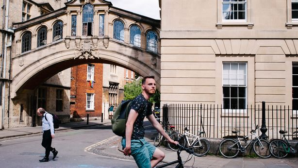 Università Uk, salgono le tasse e il 59,2% degli studenti italiani andrà altrove