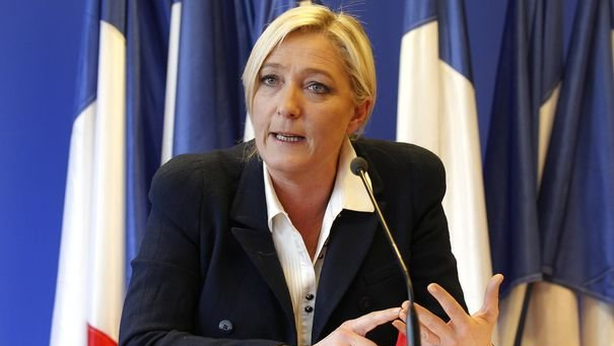 Marine Le Pen: “Farage? Disonesto e razzista”