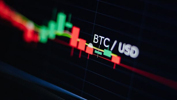 Bitcoin: tra proteste e dubbi, si sgonfia entusiasmo debutto legale in El Salvador