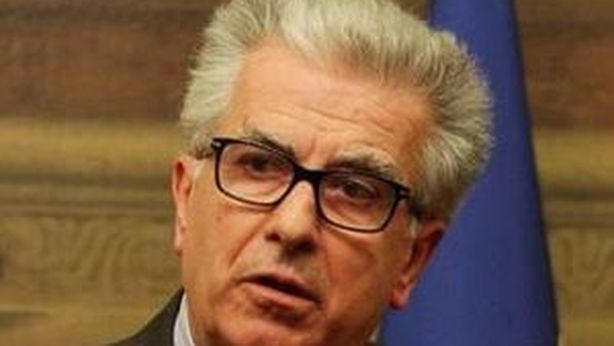 Zanda (PD): “Berlusconi è ineleggibile”. Governo a rischio