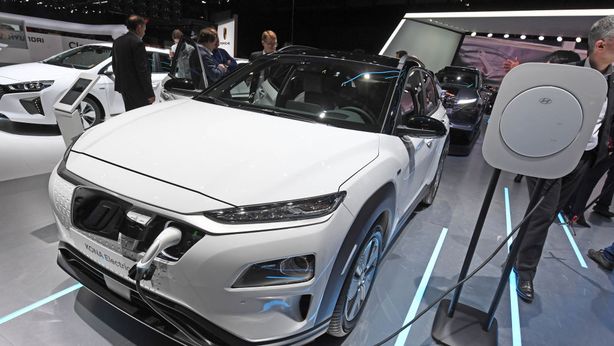 Auto elettriche, i dieci modelli più cercati sul web dagli italiani