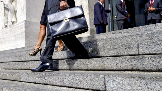 Borsa Milano +1,38%, Unipol +7%. Euro rischia $1,07