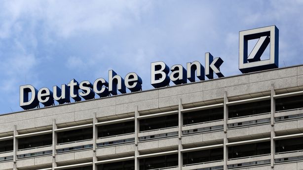 Deutsche Bank shock: licenzierà 23.000 dipendenti (25% staff)