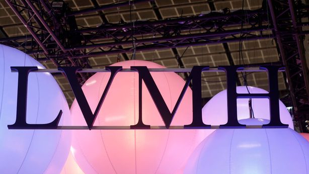 Tiffany (Lvmh) dimezza il flagship store di Shanghai per calo lusso