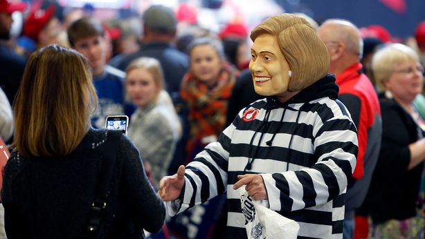 Elezioni Usa, Trump può vincere e Clinton finire in carcere