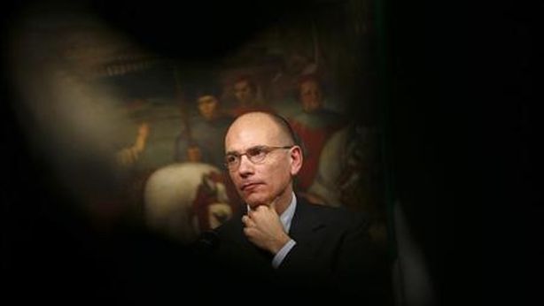 Fiducia governo Letta quasi peggio di Monti