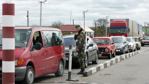 Ue, Financial Times su Schengen: “una follia, deve finire”