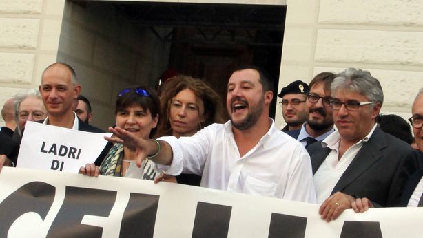 Italia: il “nuovo” centro destra si autocelebra