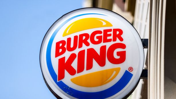 Burger King nei guai. Il Whopper è troppo piccolo, avviata azione legale
