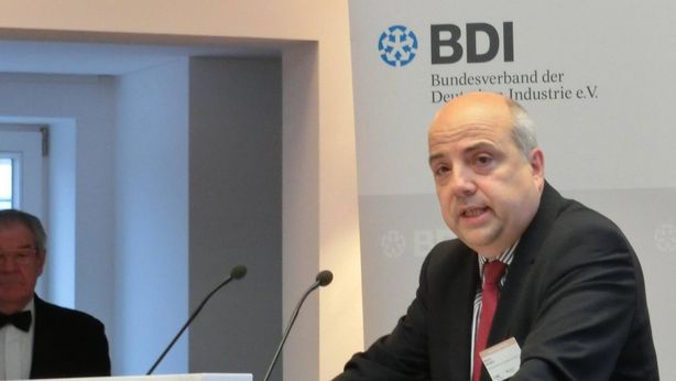 Germania, industriali tagliano ancora stime Pil
