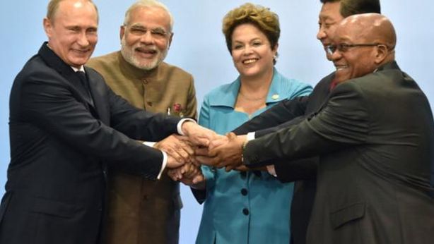 Banca dei Brics sfida Fmi: parte primo prestito in yuan