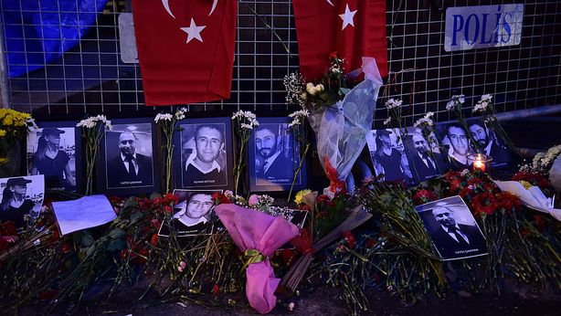 Il killer della strage al Reina di Istanbul. Foto e video