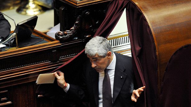 Banche, fedelissimi di Renzi nella commissione inchiesta. “PD vuole insabbiare tutto”