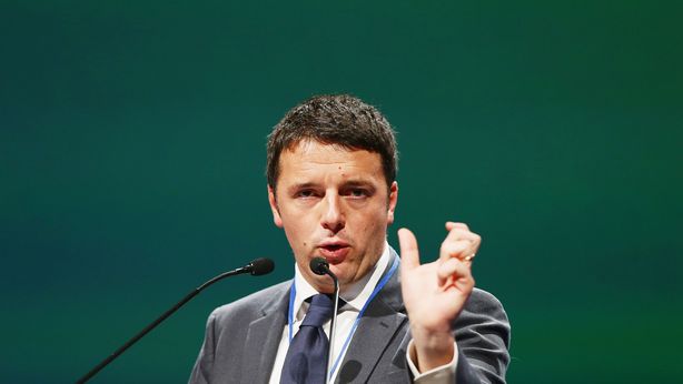 Renzi dichiara guerra alle Regioni: obiettivo dimezzarle