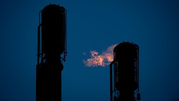 Petrolio: altro che ripresa, prezzi in caduta libera fino a $10