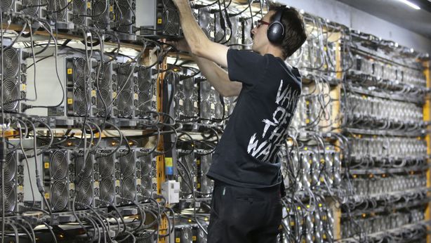 Bitcoin: quanta energia consuma il mining, i dati aggiornati