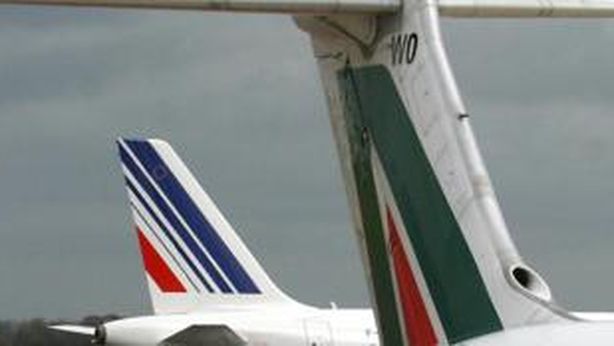 Alitalia, agenzia viaggi: “biglietti a rischio per possibile bancarotta”