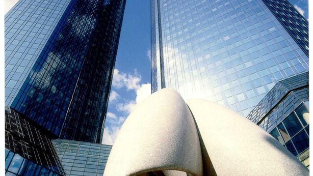 Deutsche Bank: possibili tagli ai posti di lavoro e snellimento del board