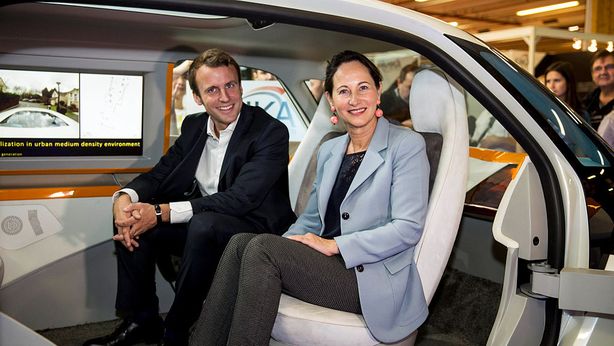 Il piano di Macron per fare decollare le auto elettriche