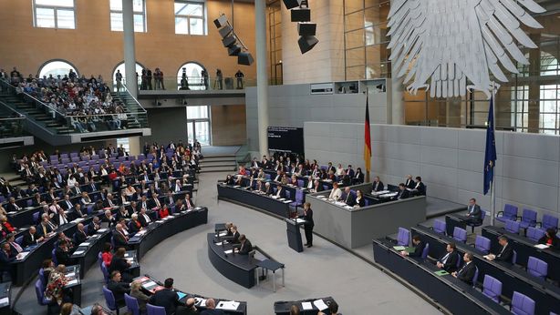 Parlamento Germania accusa Bce di conflitto di interessi