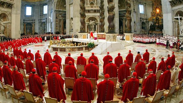 Papa Benedetto XVI: dimissioni tra Vatileaks, casi pedofilia e finanza vaticana