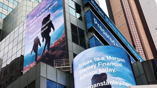 Morgan Stanley pronta a licenziare 2 mila dipendenti, salvi i consulenti finanziari
