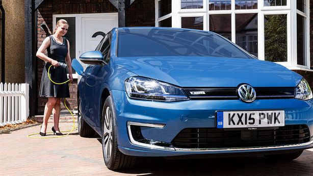 Batterie elettriche, Volkswagen sferra colpo da 20 miliardi a Tesla