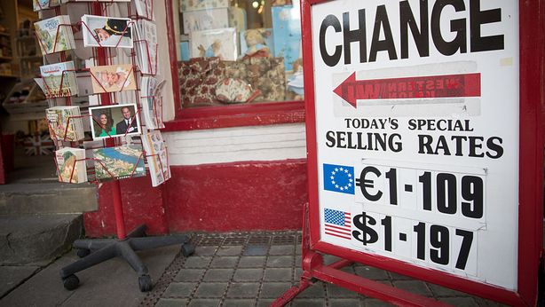 Caos Brexit, “ormai la sterlina è diventata come il peso”