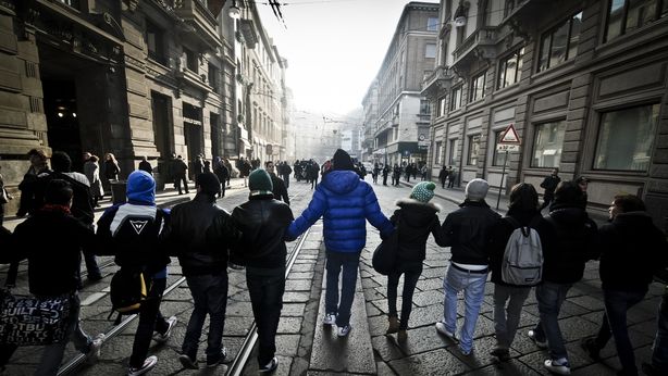 Disoccupazione record, per giovani al 42,7%. Debito, massimi dal ’95