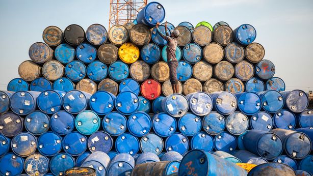 Petrolio: Opec+ proroga tagli al 2025 ma prezzi non scattano