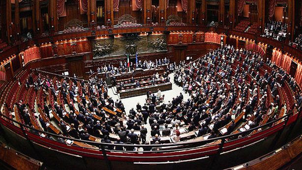 Dipendenti pubblici: aumenti di 105 euro in busta paga. Arrivano anche gli arretrati