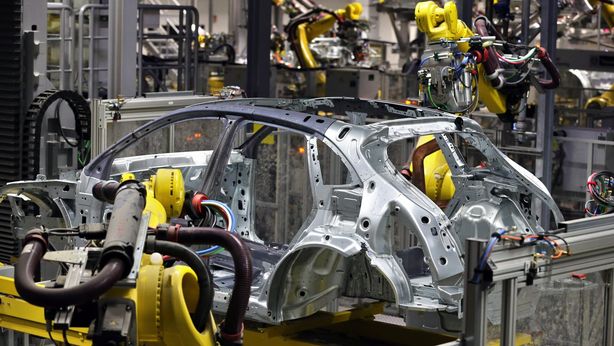 Covid manda in fumo almeno 160 mld di Pil, consumi e investimenti in caduta verticale