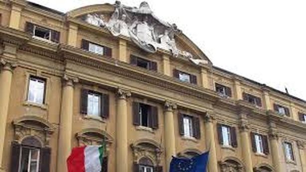 Euro, chi ci ha guadagnato? In 15 anni BTP quasi +100%