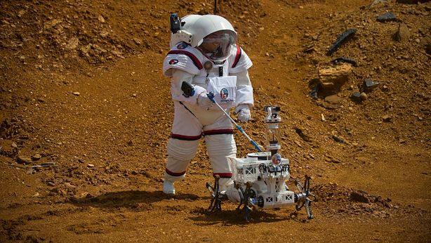 Il 2030 in otto previsioni chiave