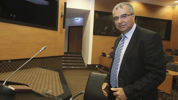 Si dimette Demetriades, banchiere centrale di Cipro