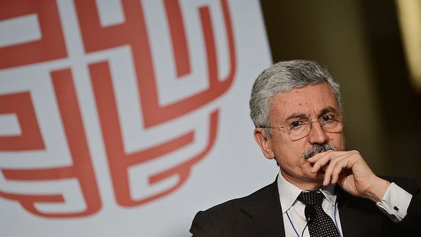 D’Alema attacca Renzi. Cacciari: voto sì, noi “abbiamo fallito per 40 anni”