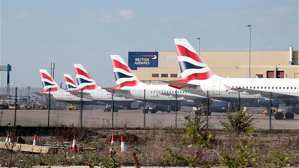 Sicurezza aeroporti: smartphone scarico? Si rimane a terra