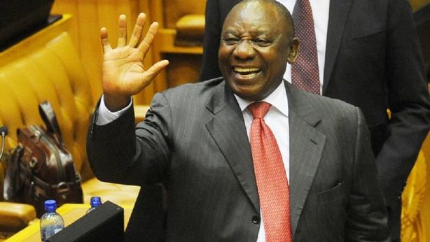 Sudafrica: il governo espropria le terre ai bianchi