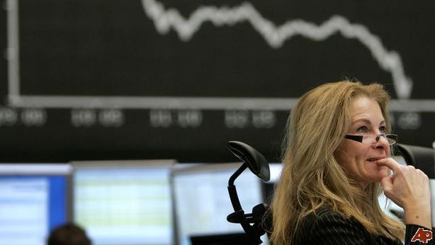 Borsa Milano +3,5% con banche. KO la sterlina