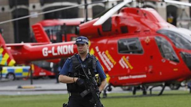 Londra, attacco jihadista al Parlamento: 5 morti e 40 feriti