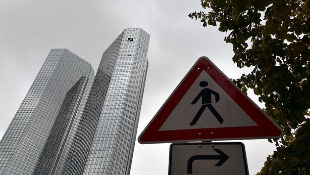Deutsche Bank: è iniziato il contagio