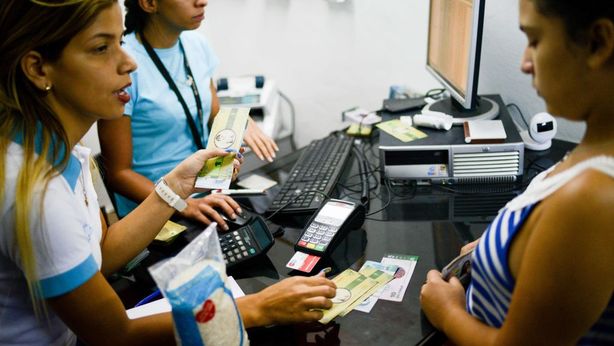 Venezuela, l’incubo dell’iperinflazione: si muore di fame