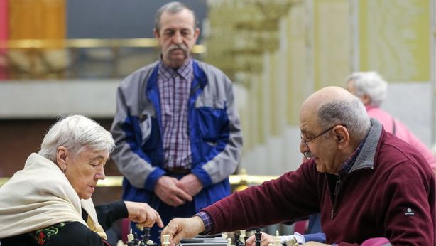 Pensioni: quota 100 e reddito di cittadinanza, conti non tornano