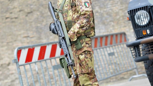 ISIS, Italia: truppe in Afghanistan anche nel 2016